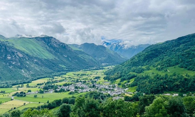Bielle Apartamento | Appartement avec balcon et vue sur les montagnes