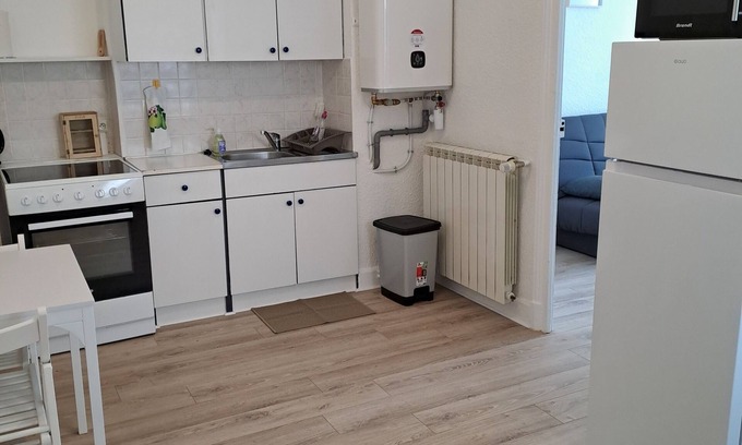 Pouilly-en-Auxois Apartamento | Appartement Climatisé au Centre de Pouilly-en-auxois