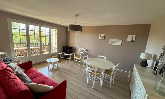 Villers-sur-Mer Apartamento | Appartement calme proche de la mer avec parking