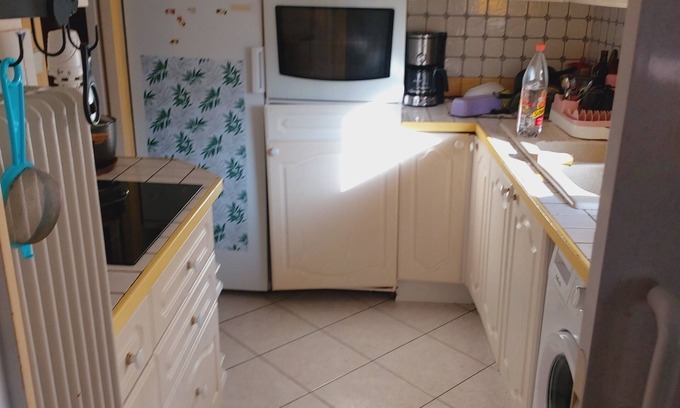 Secteur 6 Cama Y Desayuno | Appartement Confortable bon Standing