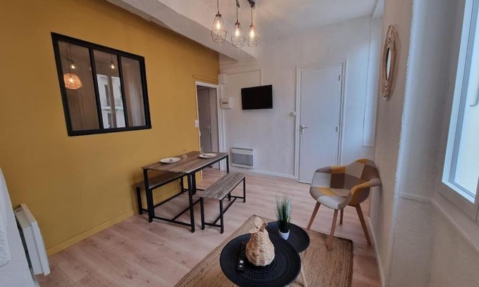 Saint-Mathieu Apartamento | Appartement Coquet, wifi, proche Palais des Rois