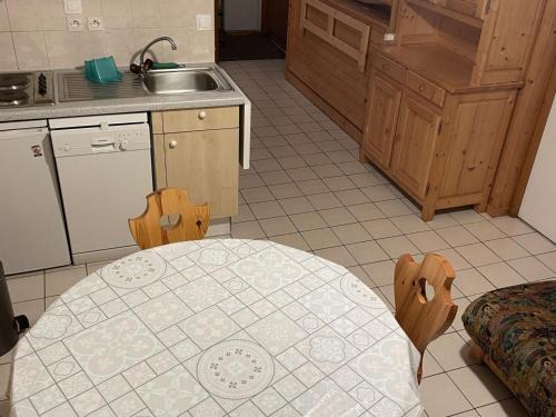 Chatel Apartamento | Appartement cosy 3 pièces pour 6 pers., proche télécabine Linga, balcon, garage, animaux admis - FR-1-676-158