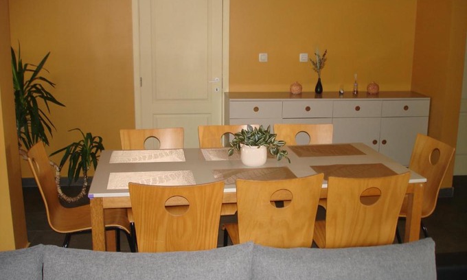 Courcelles Apartamento | Appartement Courcelles