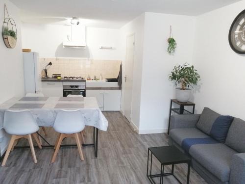 Montsalvy Apartamento | Appartement dans le centre historique - Montsalvy