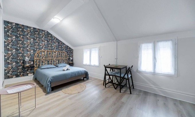 Gannat Apartamento | Appartement design centre-ville parking gratuit