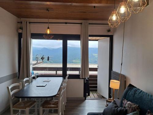 Murat-le-Quaire Apartamento | Appartement duplex avec vue sur le Sancy et garage couvert
