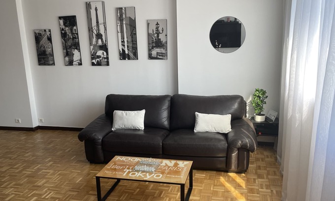 Porte d'Asnieres Apartamento | Appartement Familiale 3 pcs 2ch 72 m2 à la Porte de Paris + Parking Gratuit