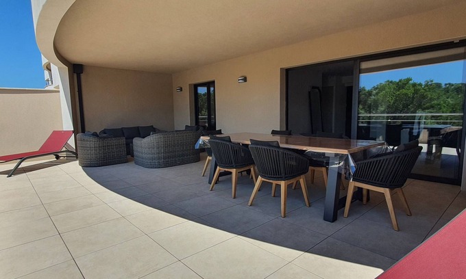 Porticcio Apartamento | Appartement de Standing Neuf Avec Terrasse de 47m2 à 300m de la Plage D'agosta