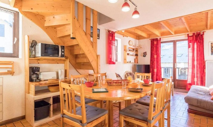 Monetier-les-Bains Apartamento | Appartement Duplex 3 Pièces Cabine, 6 Couchages, Monêtier-les-Bains, Proche Commerces et Pistes - FR-1-330F-154