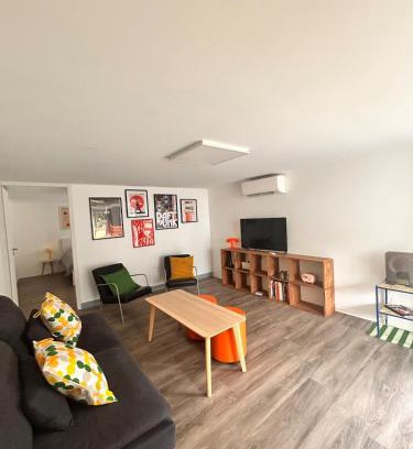 Saint-Genies-Bellevue Apartamento | Appartement rétro nature avec jardin 15 min Toulouse centre