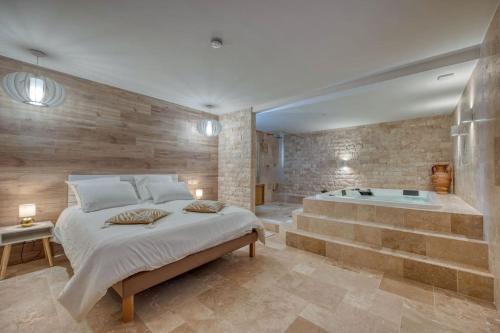 Saint-Martin-d'Heres Apartamento | Appartement luxueux avec jacuzzi