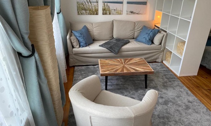 Innenstadt Apartamento | Appartement großzügiges 2-Zimmer-Appartement im Zentrum von Potsdam direkt an der Havel