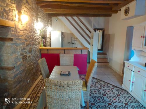 Pesmes Apartamento | Appartement Hibou