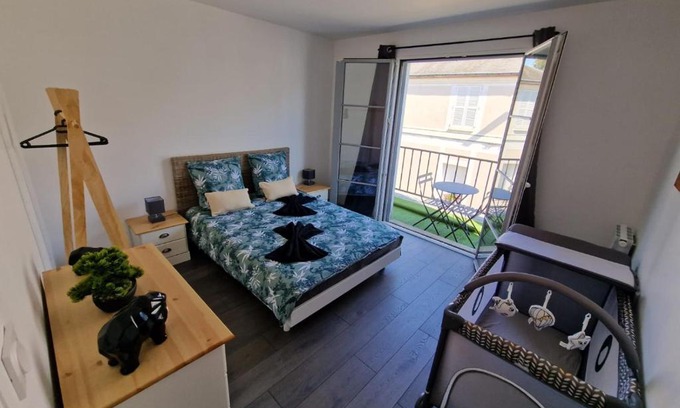 Chateaudun Apartamento | Appartement Hyper Centre Cosy avec Balcon