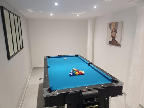 Voiron Apartamento | Appartement Jacuzzi/billard