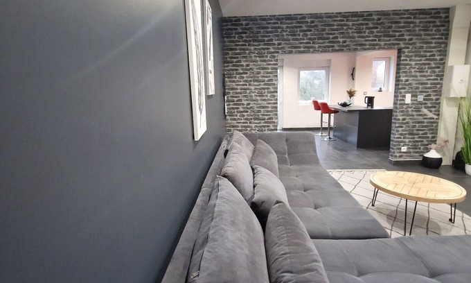 Hombourg-Haut Apartamento | Appartement Meublé Rénové et Neuf