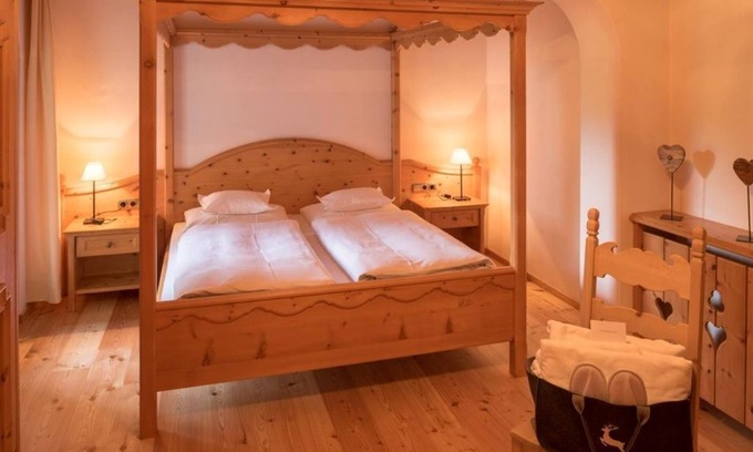 Mosern Casa | Appartement mit Himmelbett - Hotel Garni Lärchenhof Natur