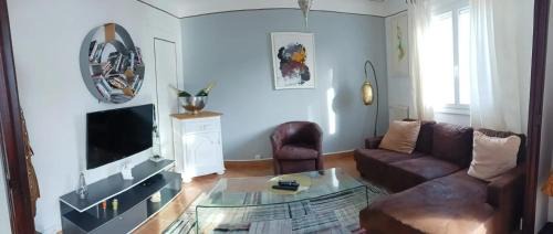 Saint-Assiscle Apartamento | Appartement moderne à Perpignan avec vue sur la montagne