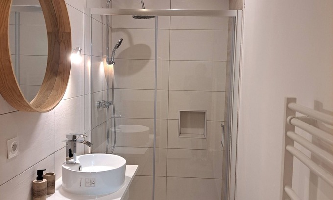 Auxerre Apartamento | Appartement Moderne au Cœur de la Veille Ville
