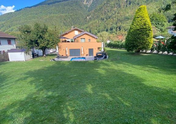 Les Posses-sur-Bex Apartamento | Appartement moderne avec terrasse et piscine à Châtel sur Bex