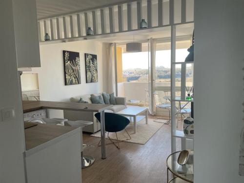 Royallieu Pompidou Apartamento | appartement neuf style architecte au calme