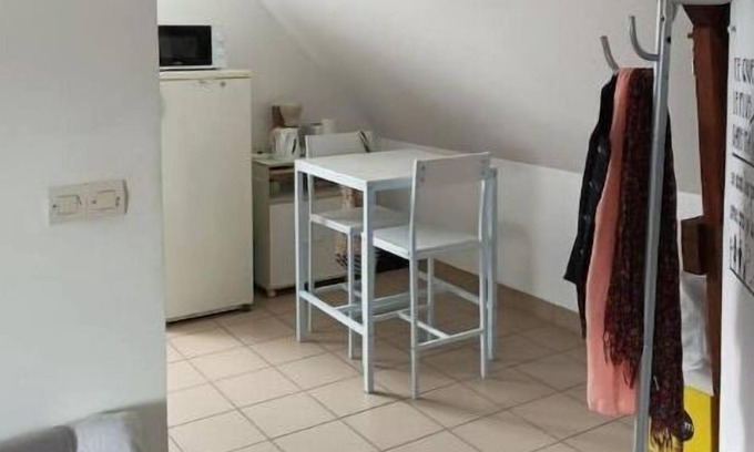 Louverne Apartamento | Apartment niafles