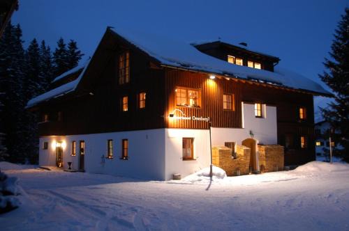 Lech am Arlberg Apartamento | Appartement Omesberg 1