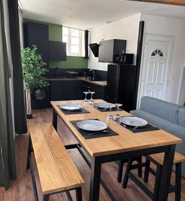 Fontenay-le-Comte Apartamento | Appartement plein coeur de ville