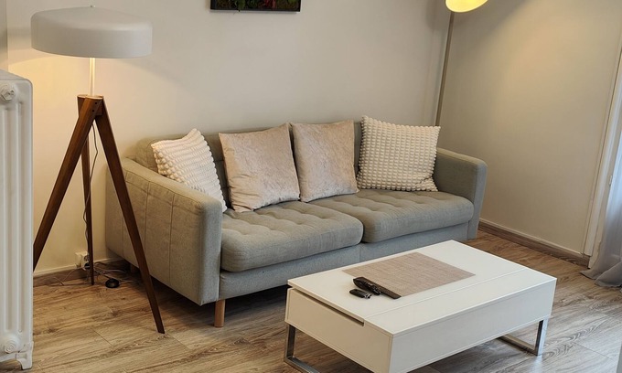 Gieres Apartamento | Appartement Rénové Avec Place de Parking Dans Résidence Fermée et Sécurisée