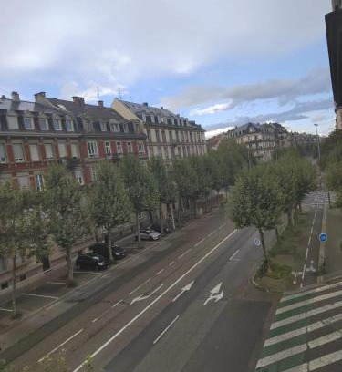 Poincare Apartamento | Appartement spacieux proche du centre ville