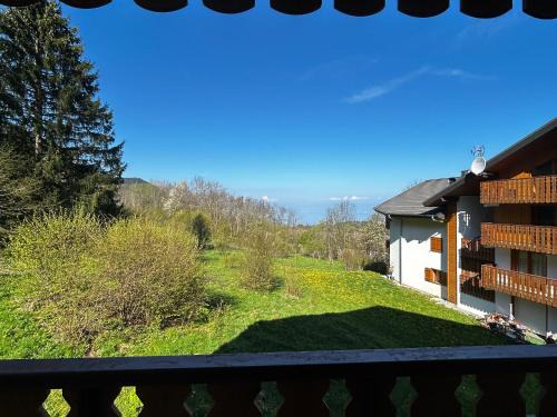 Thollon-les-Memises Apartamento | Appartement spacieux proche pistes avec parking privé - FR-1-498-116