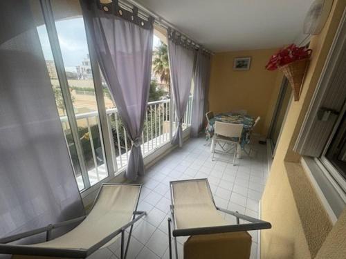 Cap d'Agde Apartamento | Appartement T2 Cabine, piscine, parking, près plage Cap d'Agde - FR-1-749-76