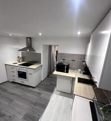 Bourgoin-Jallieu Apartamento | Appartement T4 en Hyper-centre