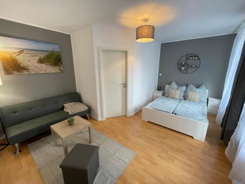 Ortslage Trotha Apartamento | Appartement "Tom" mit 3 Schlafzimmern und Parkplatz