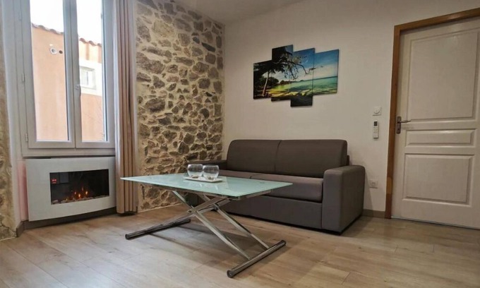 Aubagne Apartamento | Appartement Tout Confort à 2 pas du Centre Ville