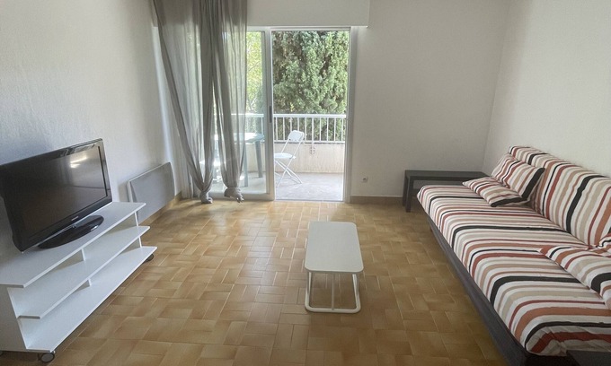 Hopitaux-Facultes Apartamento | Appartement Très Calme et Très Ensoleillé