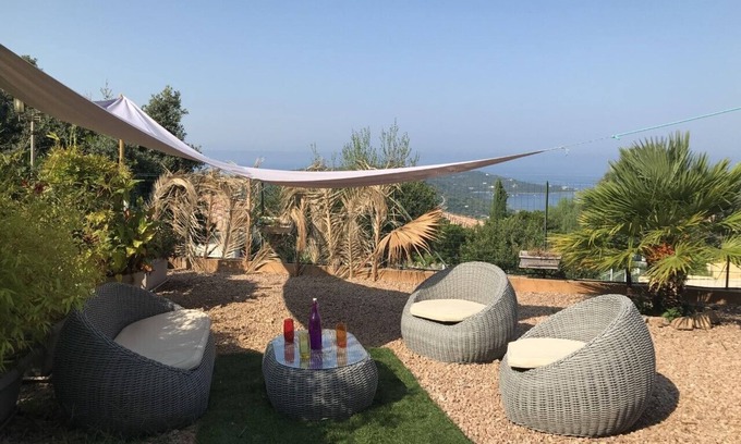 Portigliolo Casa | APPARTMENT IN LOW GARDEN VILLA SEA VIEW