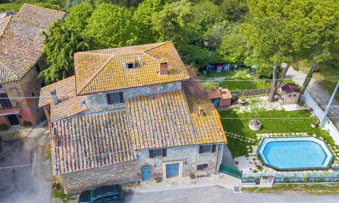 Panicale Apartamento | Appartment With Pool And Garden, Panicale, Italy
