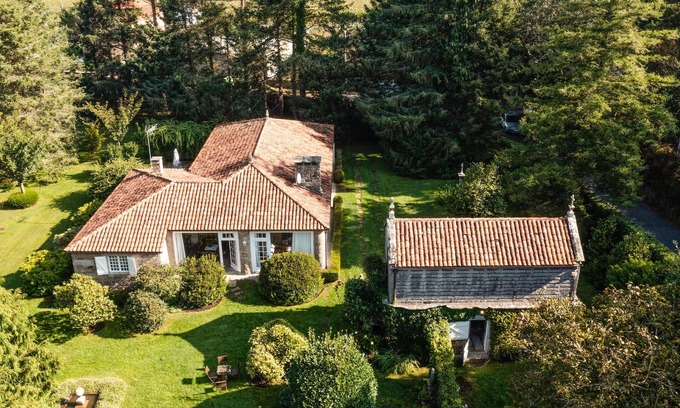 Ponteceso Casa | Alojamiento de 7 habitaciones en La Coruña