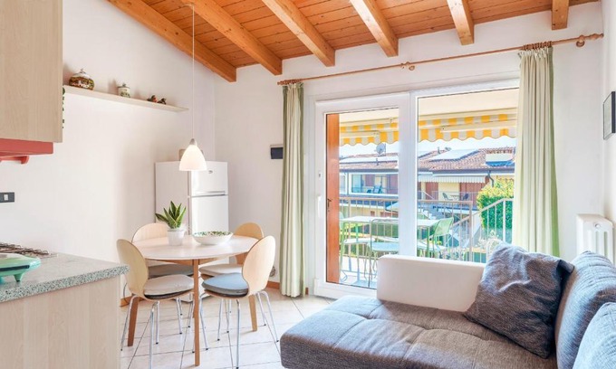 Colà Di Lazise Apartamento | APPLE FLAT - Regarda Travel