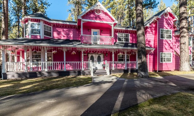 Big Bear Lake Cama Y Desayuno | Apples Bed and Breakfast Inn