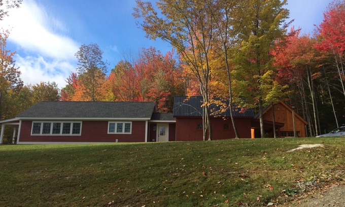 Morrisville Casa | Nuevo, Retiro Vermont medida con el encanto del viejo mundo