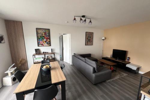 La Madeleine-Bellevue Apartamento | Apt 1 bedroom 10 min from the historic center