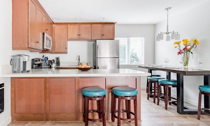 Carpinteria Apartamento | Apt 2: lujo de 2 habitaciones y 2 baños, a pasos de la playa