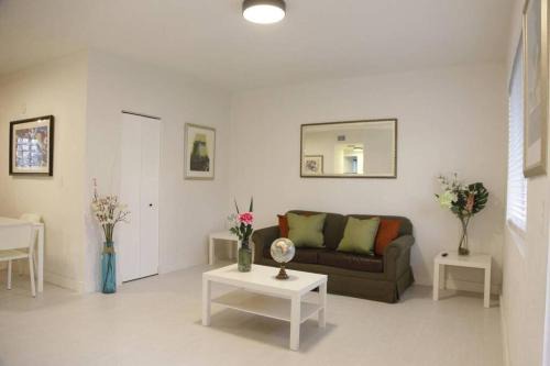 Seybold Apartamento | Apt 3 Miami Designer Apartment in the Upper East-Side