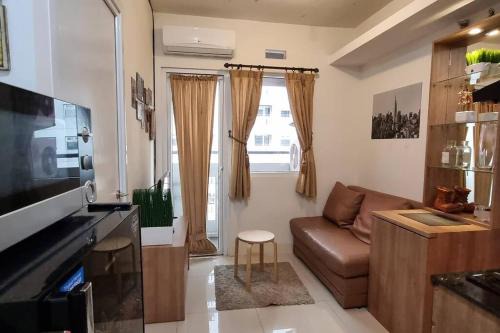 Rawasari Apartamento | Apt Green Pramuka 2BR Tower B With Wi-Fi and Pool by DEprop
