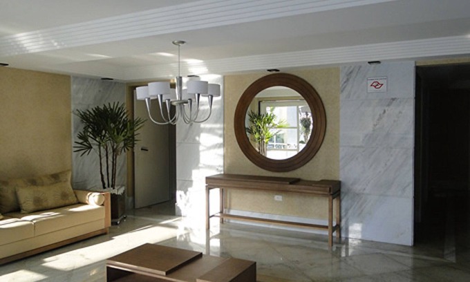 Canto do Forte Apartamento | Colocar en Fort - Balcón w / parrilla - 4 cuadras de la playa - P / FAMILIAS