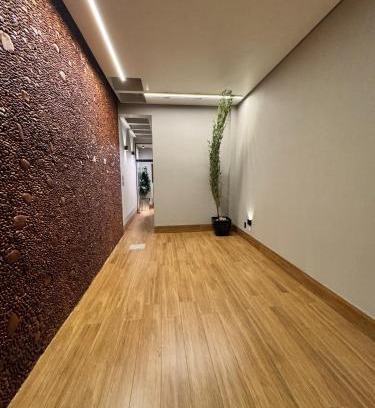 Lavras Apartamento | Apt novo no centro com garagem perto de tudo que você precisa