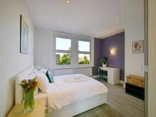 Finchley Church End Apartamento | Apt w Garden Oasis in Finchley