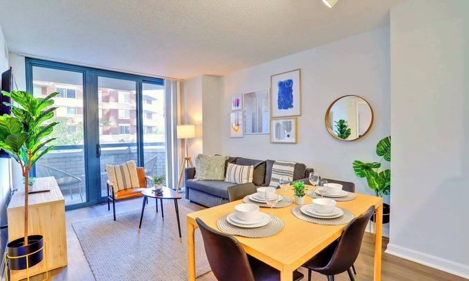 Ballston Apartamento | Perfect Location at Ballston With Pool & Gym